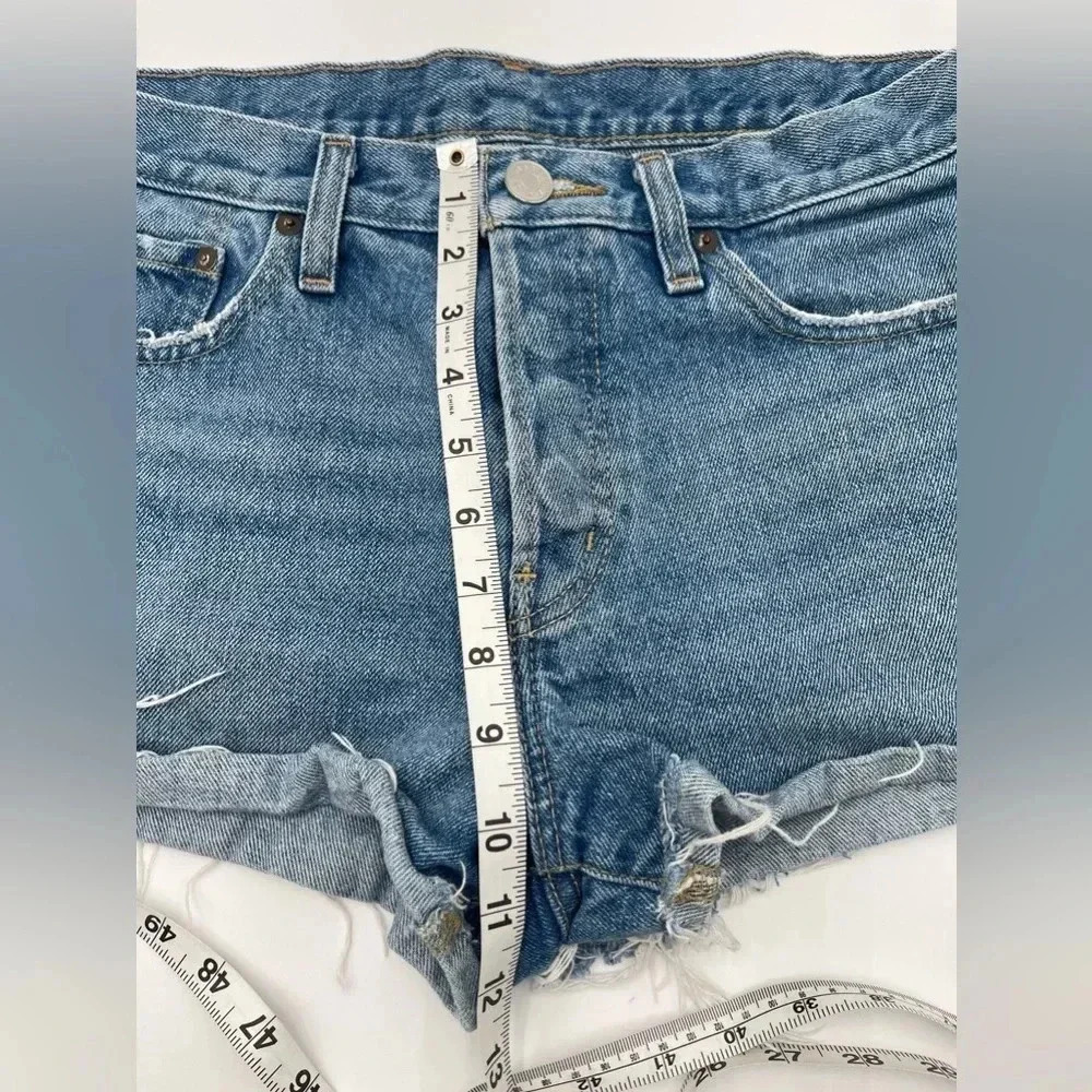 BDG Urban Outfitters Women’s Size 29 High Waisted Denim Shorts Raw Hem Cheeky - Picture 9 of 10